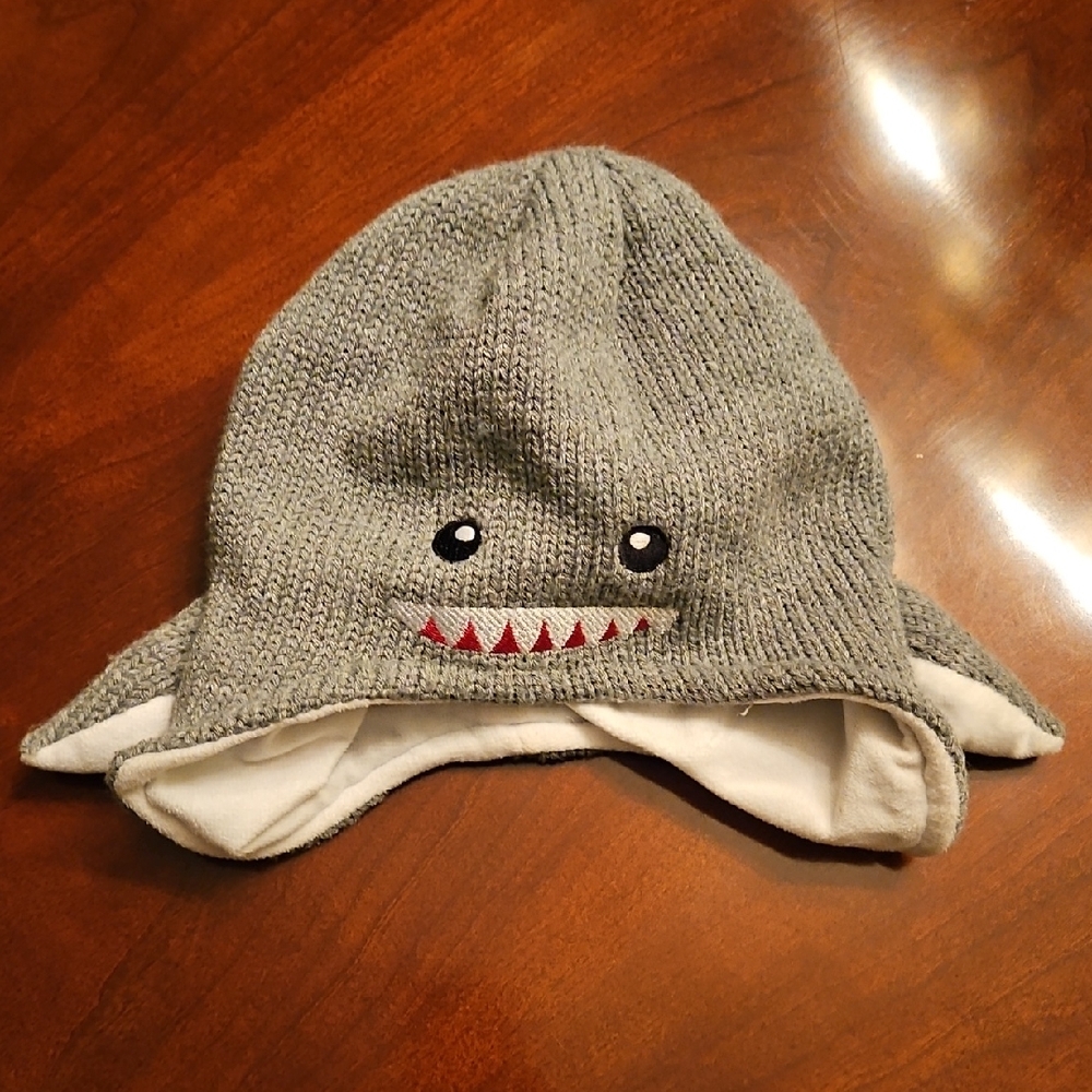 Gray and White Shark-Inspired Knit Hat with Ear Flaps